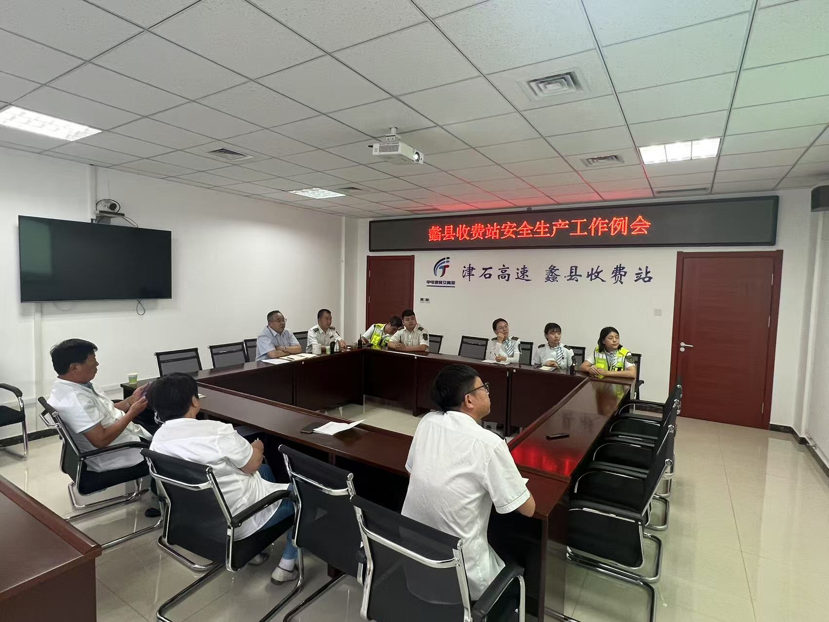 bba4ee3f5410044363d5567f5052d0f.jpg bba4ee3f5410044363d5567f5052d0f.jpg