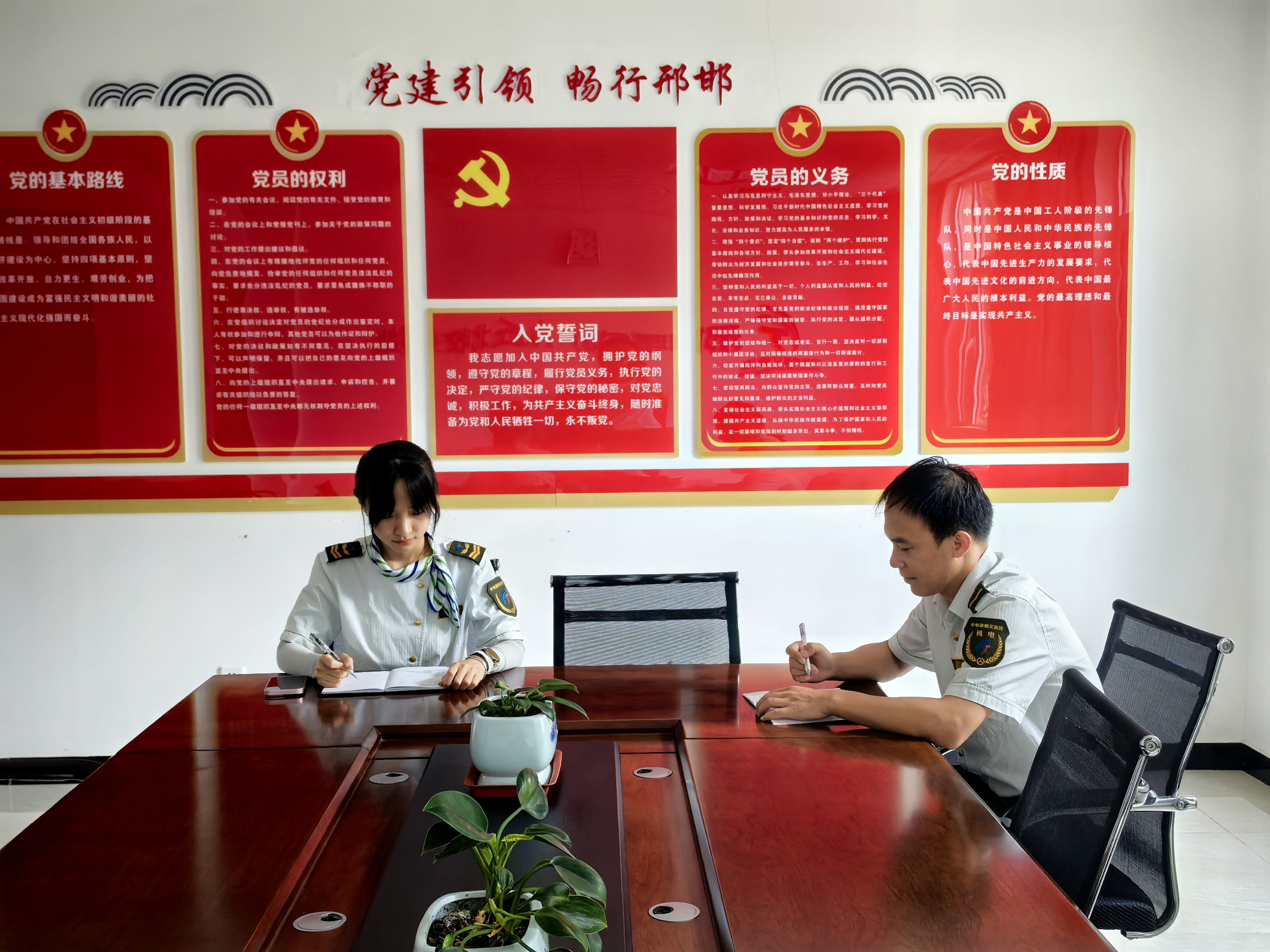 e36e6a7b04c9b96435fb4b69489bad8.jpg e36e6a7b04c9b96435fb4b69489bad8.jpg