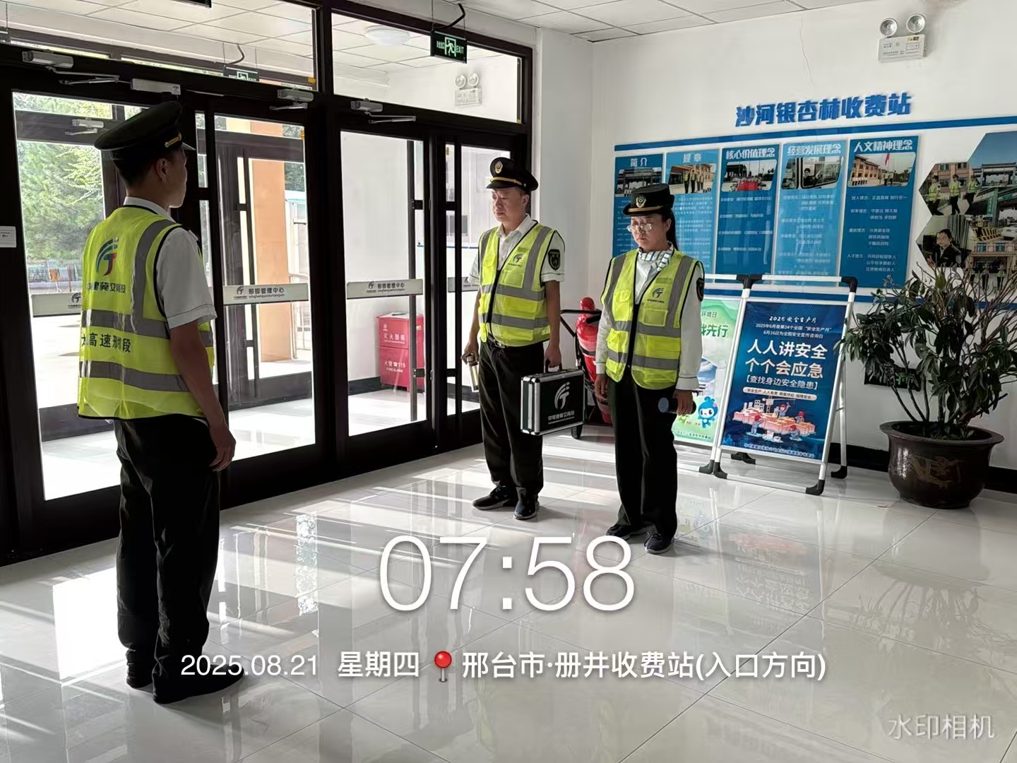 68fe81bb87c95262d1cfa74865165c56.jpg 68fe81bb87c95262d1cfa74865165c56.jpg